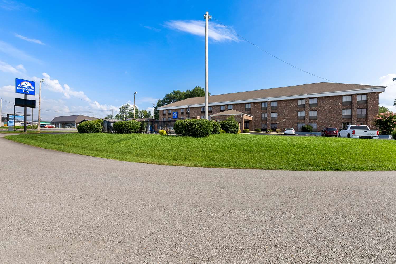 Americas Best Value Inn McMinnville 24/27