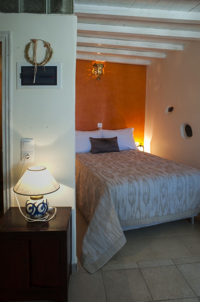Heliophos Boutique Hotel 18/50