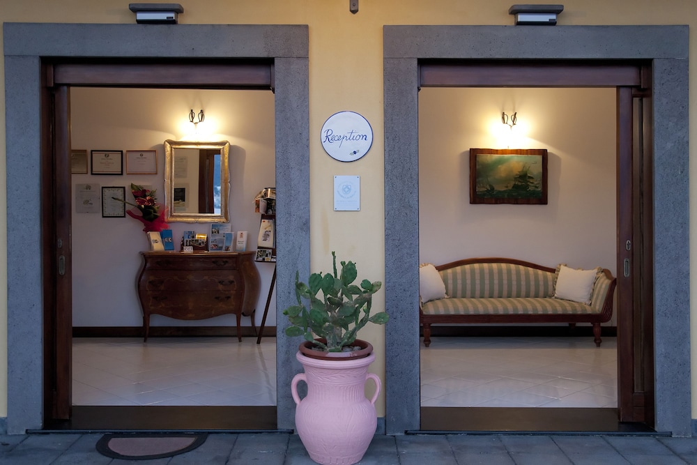 Hotel A Pinnata Lipari 3/33