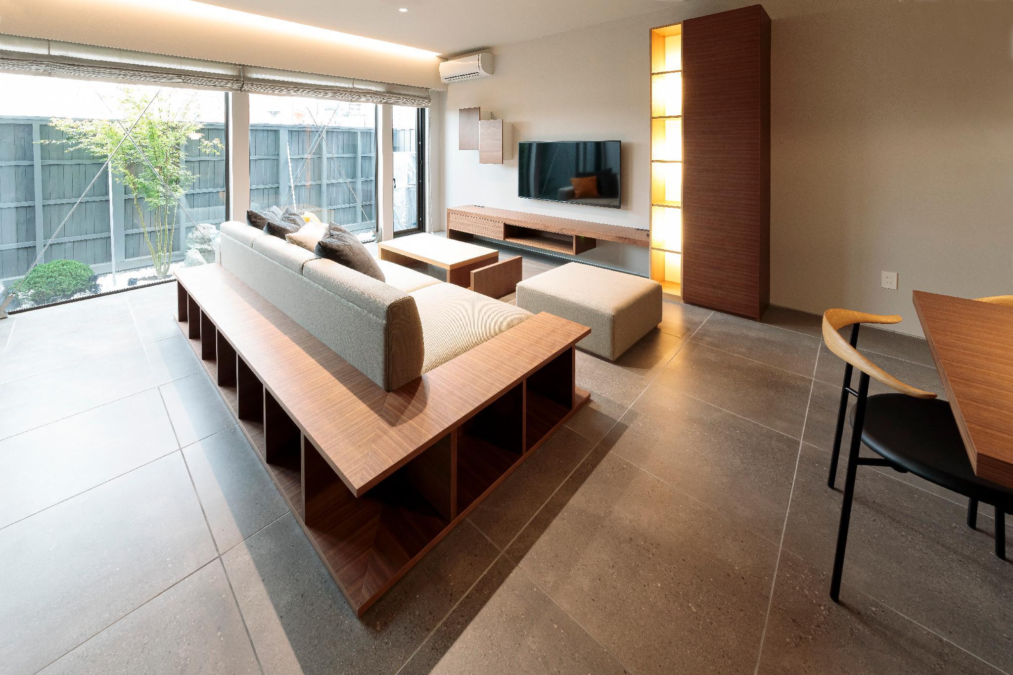 2 Bedrooms, Premier