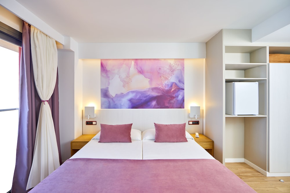 Mediterranean Bay Adults Only 7/49