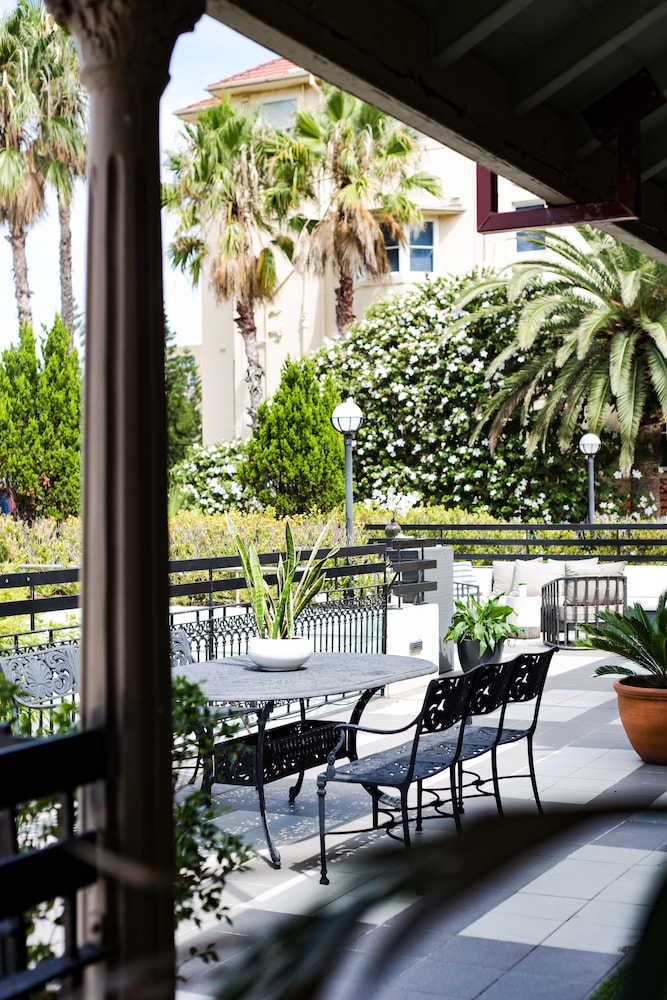 Coogee Bay Hotel Boutique 51/75