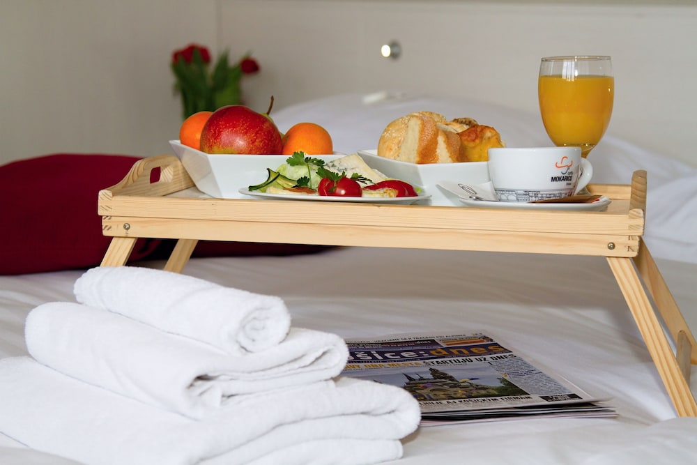 Kongres Hotel Roca 30/76