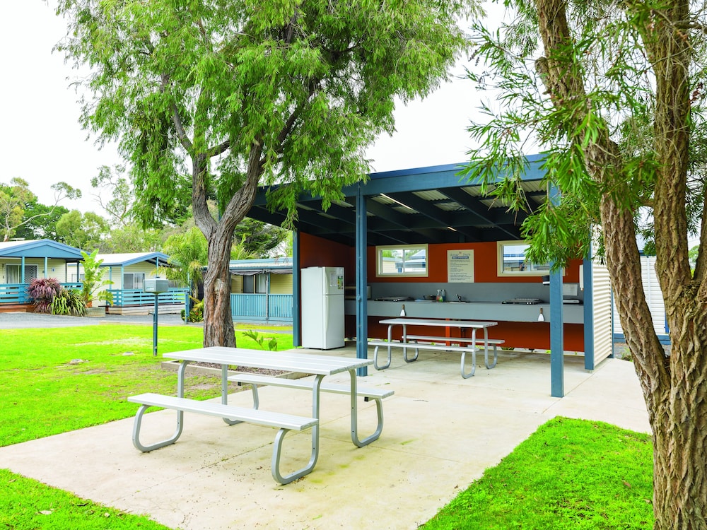 Amaroo Holiday Park 57/62