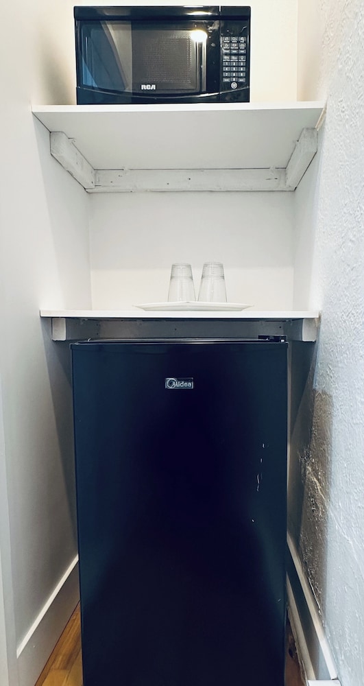 Hotel Mini 10/65