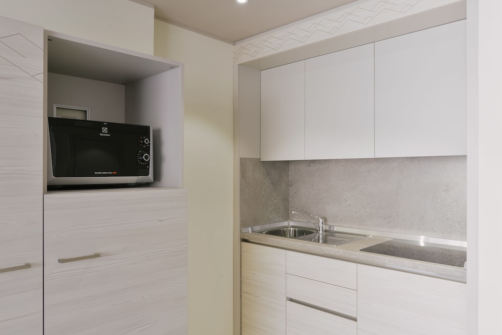 2 ROOMS, COMFORT, APARTMENT