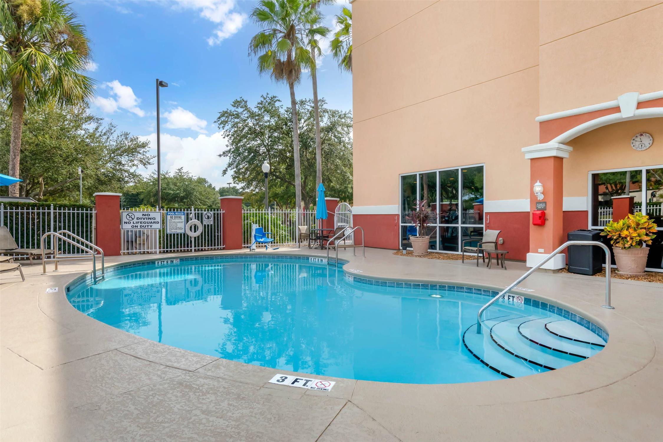 Comfort Suites Lady Lake - The Villages 5/18