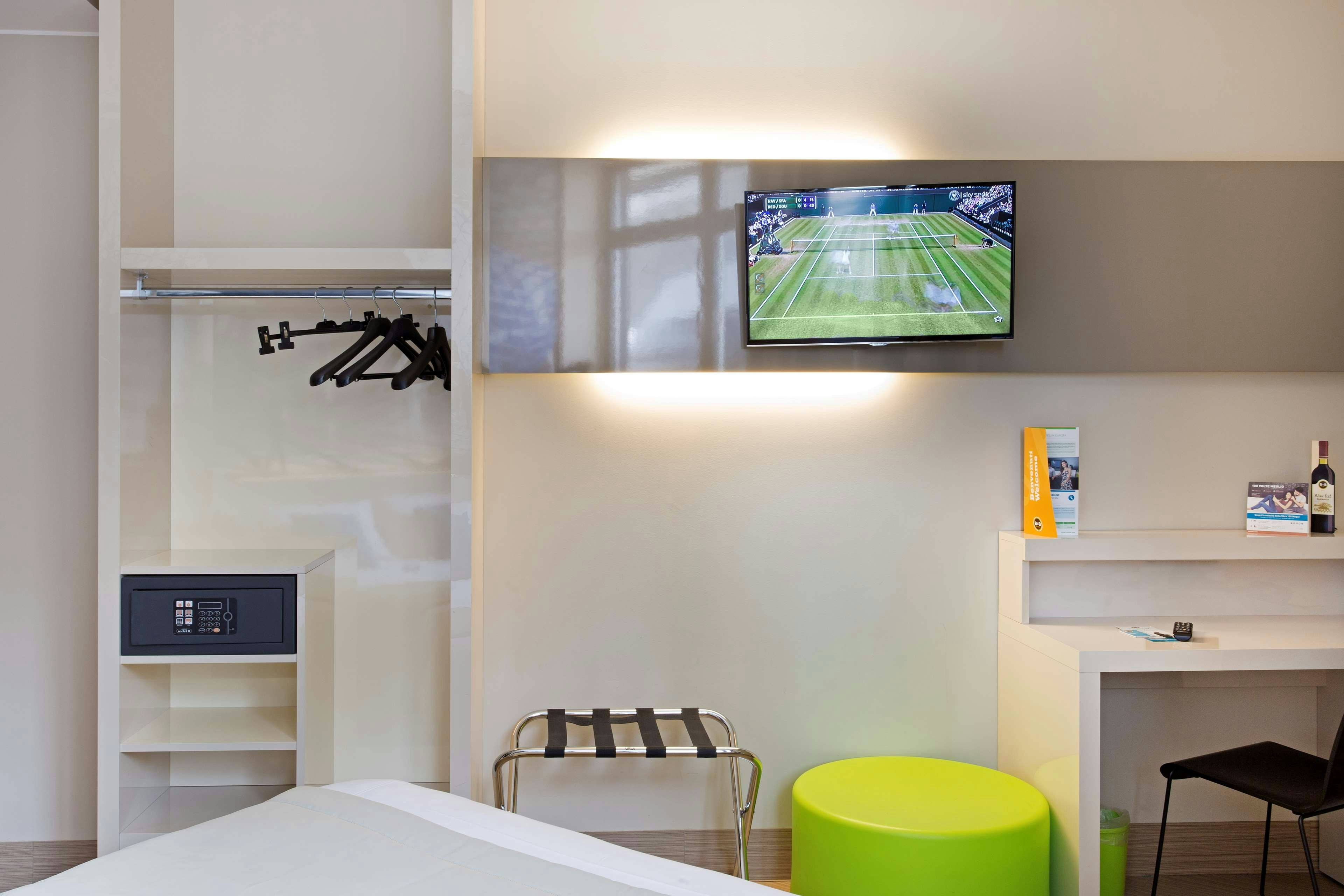 B&B Hotel Milano Sant Ambrogio 25/25