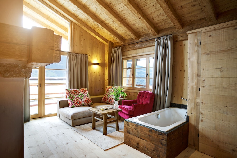HOCHLEGER - DELUXE CHALETS 35/49