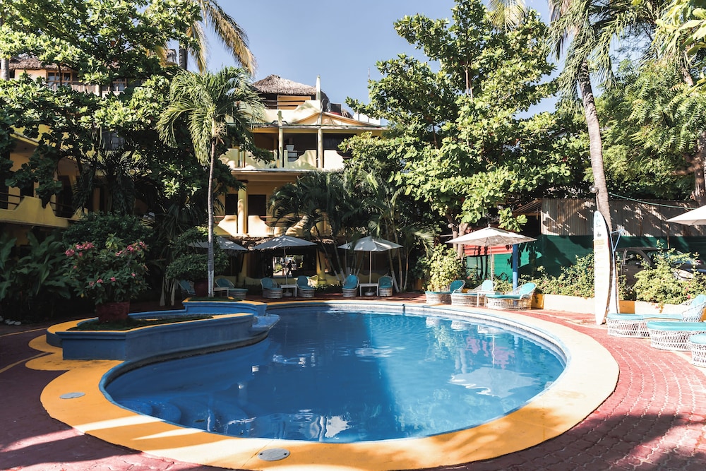 Hotel y Bungalows Acuario 57/60