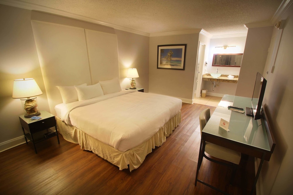 Fort Lauderdale Grand Hotel 12/68