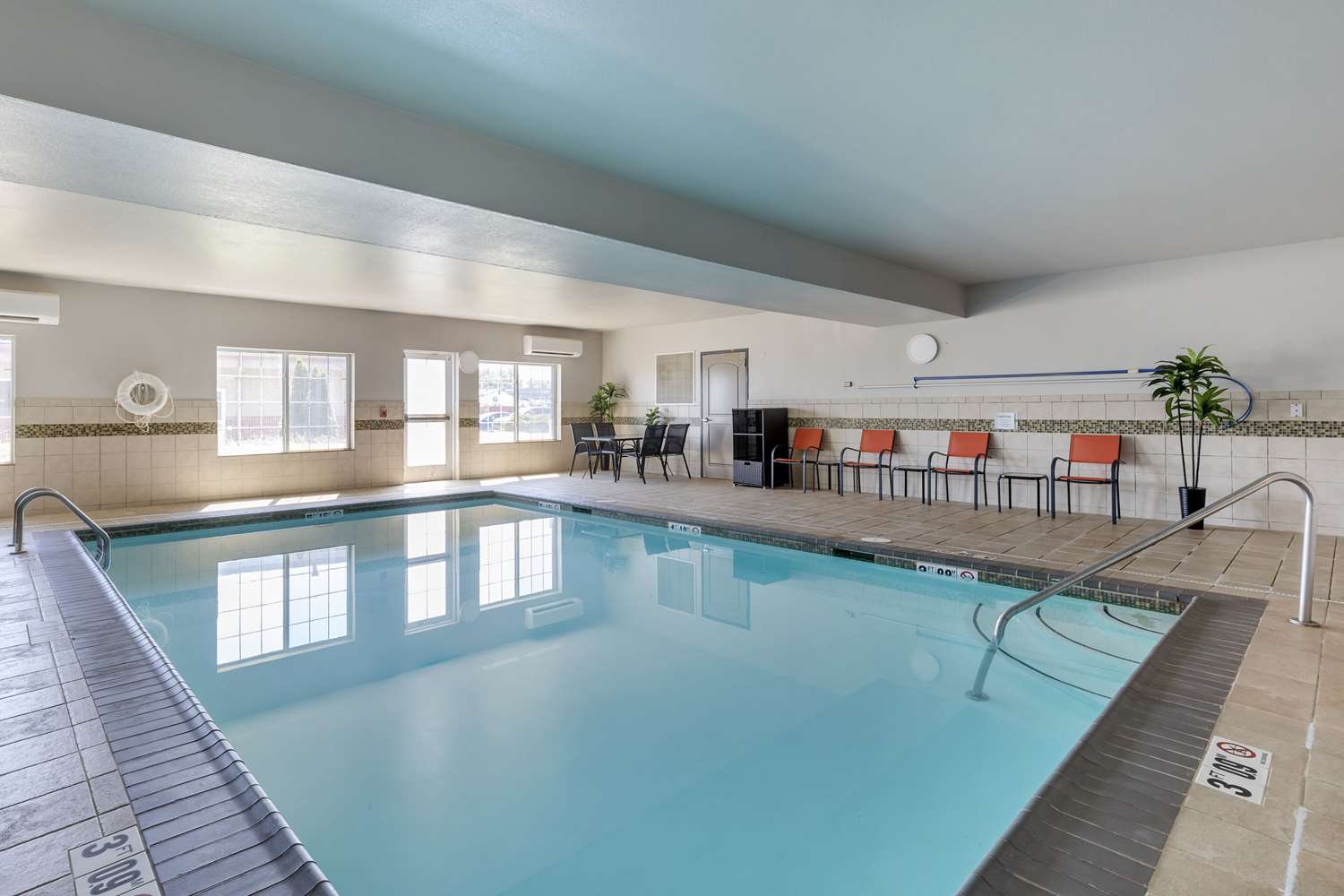 Country Inn and Suites by Radisson St Peters MO 12/26