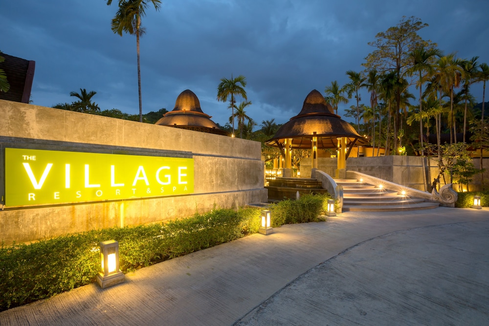 The Village Resort 23/37
