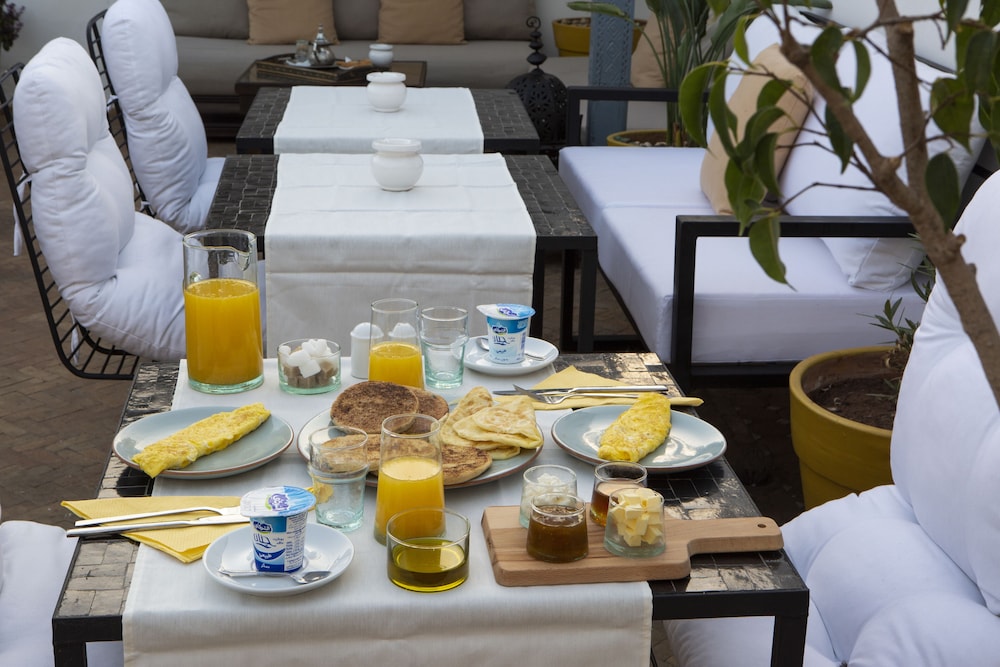 Riad Amaris 28/36