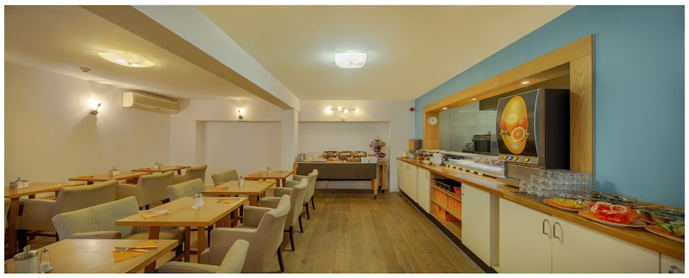 Mondo Eden Antwerp(FORMERLY SANDTON EDEN ANTWERPEN) 34/41