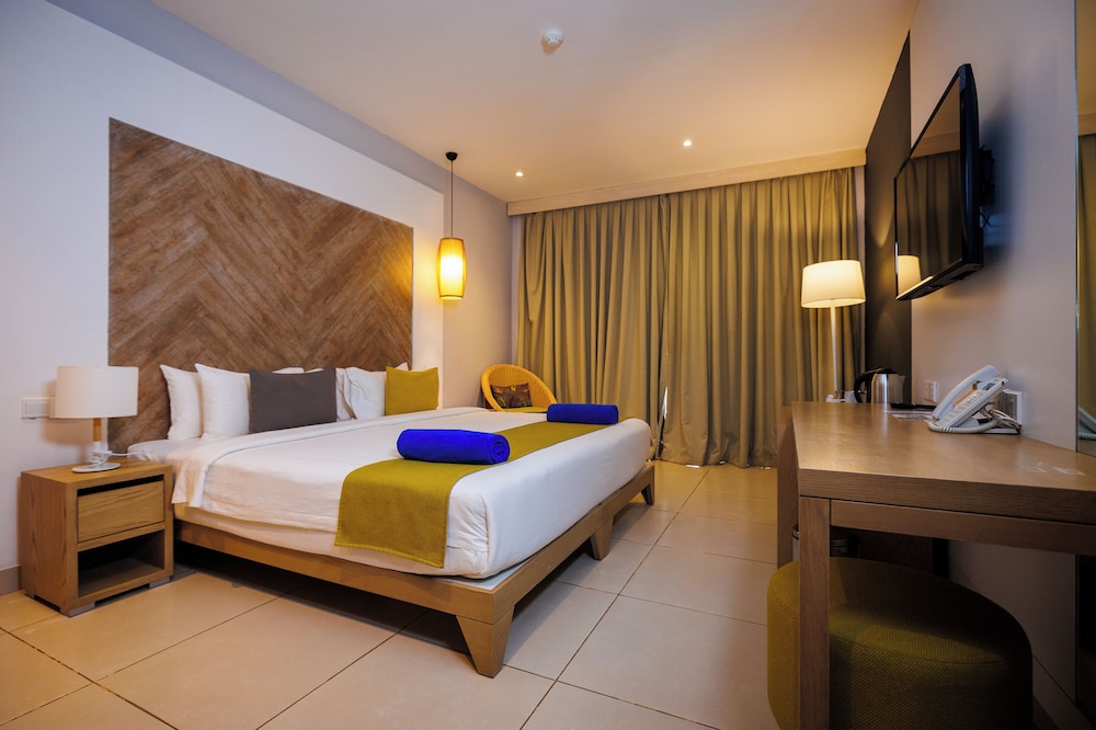 African Princess Beach Hotel 10/50