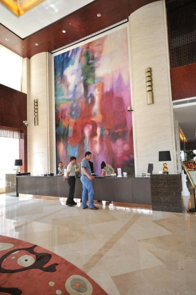S N Hotel Dalian 5/25