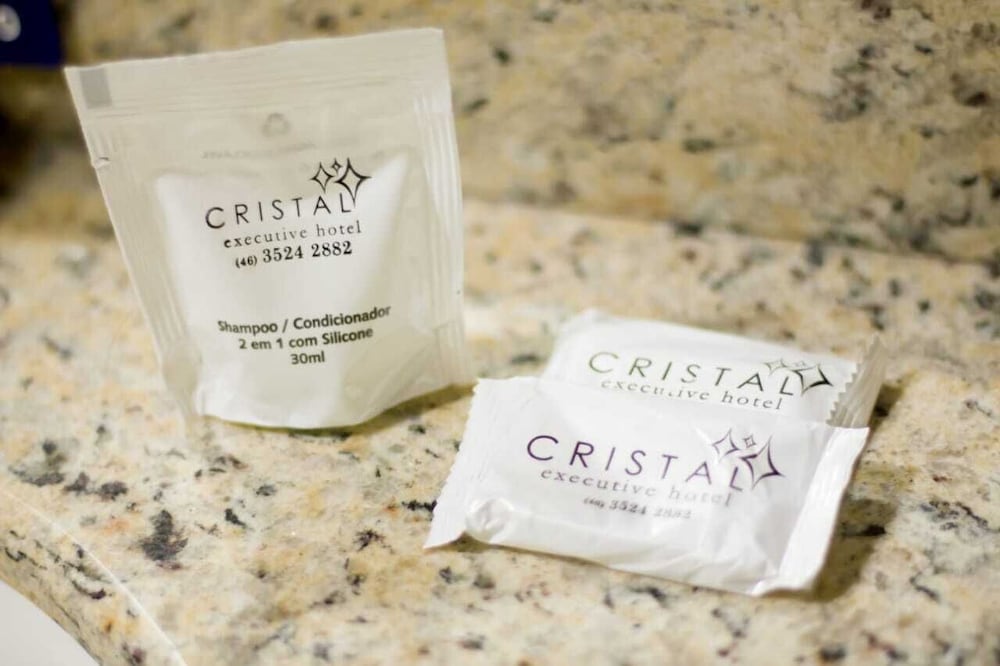 CRISTAL EXECUTIVE HOTEL 10/26