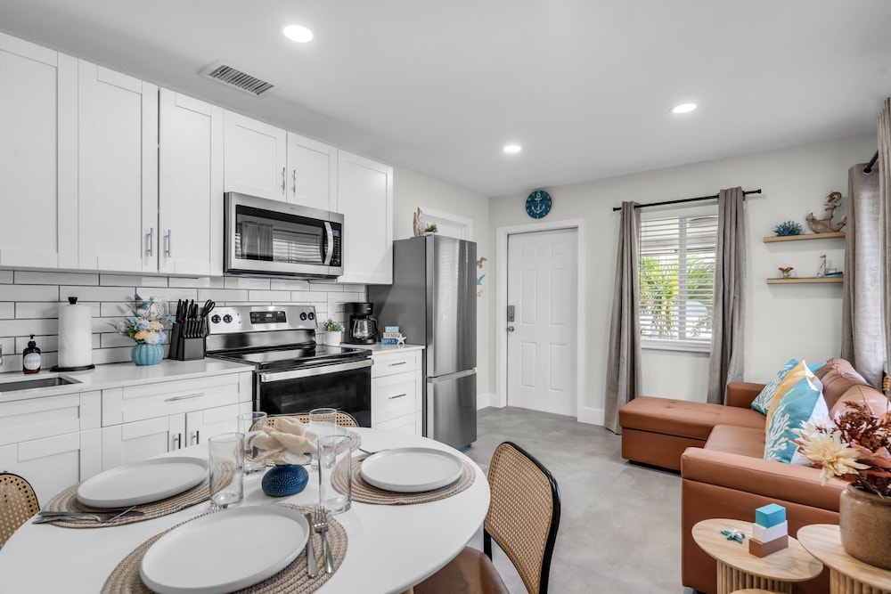 Galleria Apartments by Lowkl 36/50