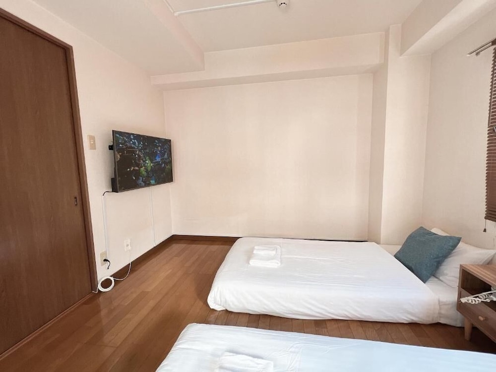 1 BEDROOM, APARTMENT