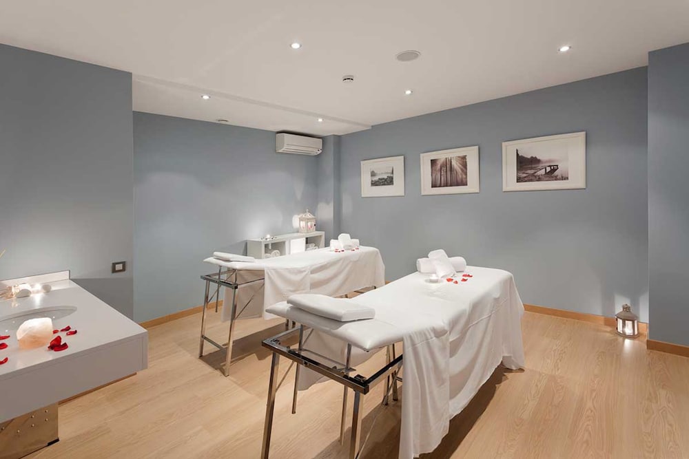 Beverly Park Hotel Spa 58/66