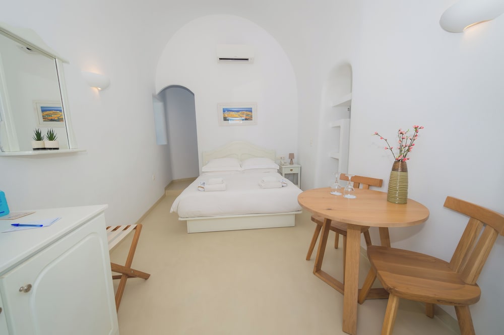 Pantelia Suites Santorini 51/71
