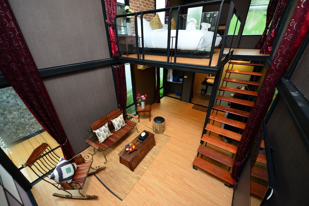 Bukit Pool Villas 27/44