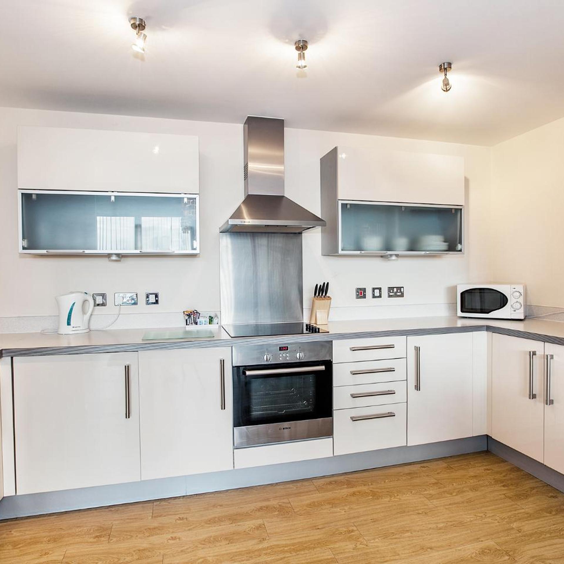 VIZION SERVICED APARTMENTS 38/50