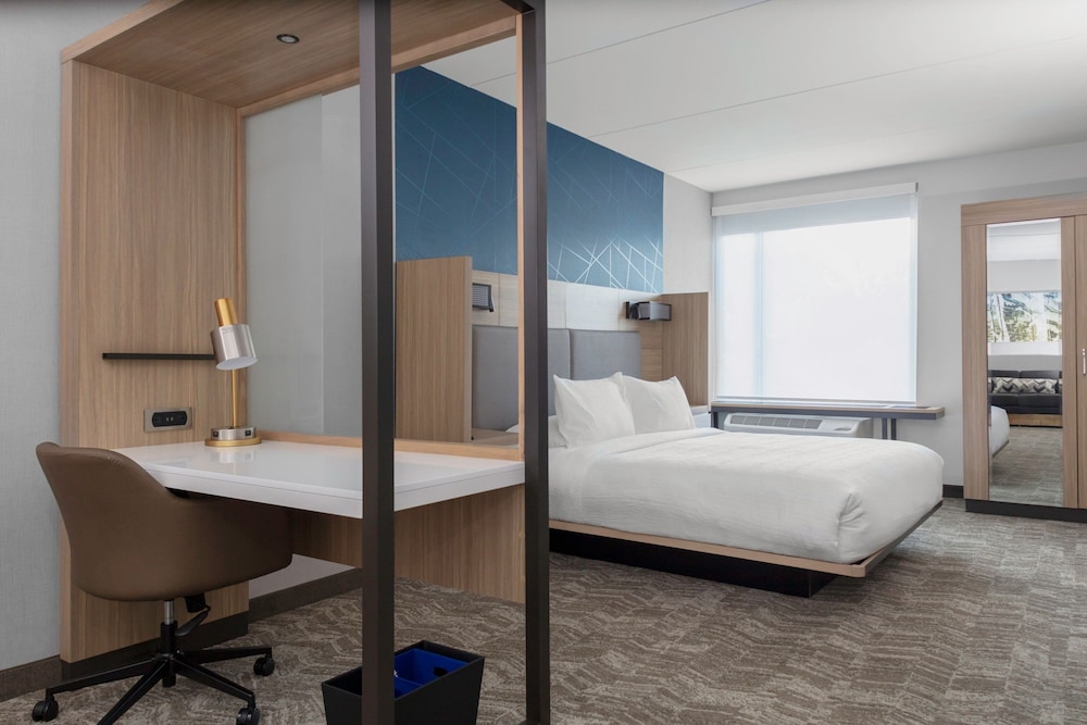 SpringHill Suites by Marriott Durham City View 7/33