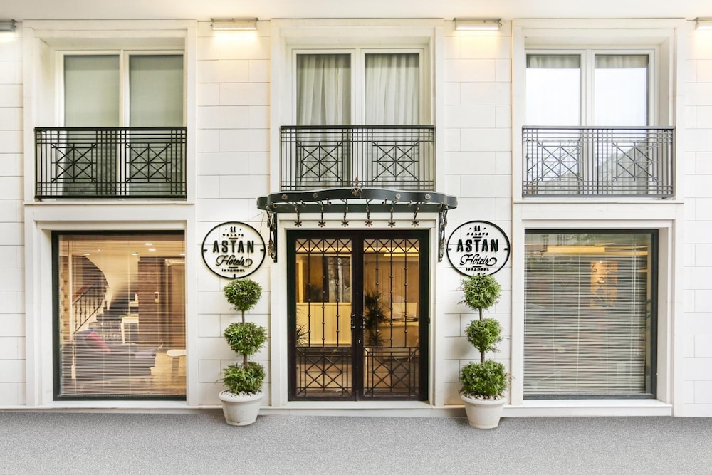 Astan Hotel Galata 10/23