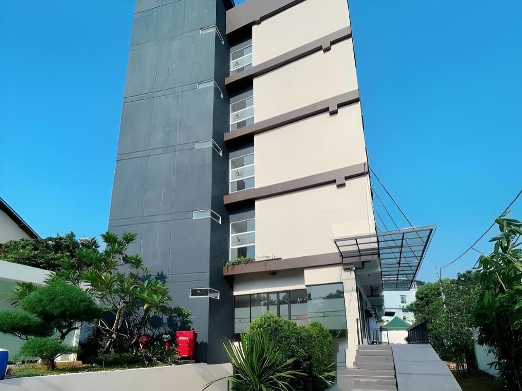 Azka Hotel Managed by Salak Hospitality 1/26