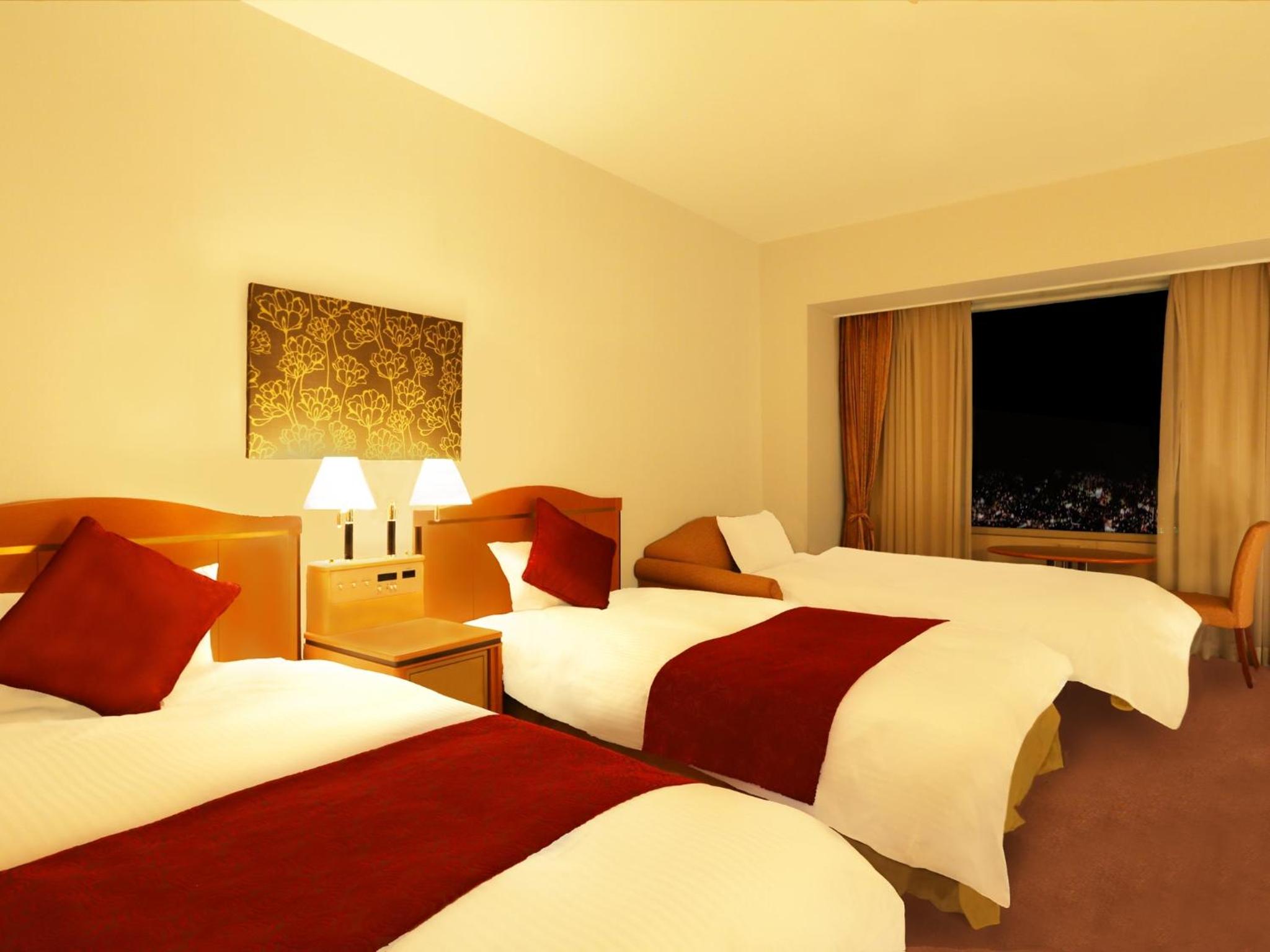 Semi Room, Superior, 2 Semi Double Beds, with Extra Bed, Smoking