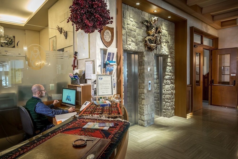 5 Miglia Hotel & Spa 12/66