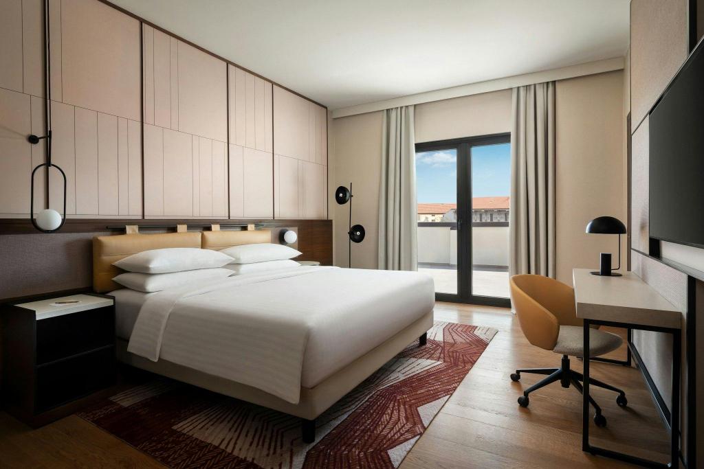 1 Bedroom, Presidential, Super, Suite, King Bed, City View, Terrace, Top Floor