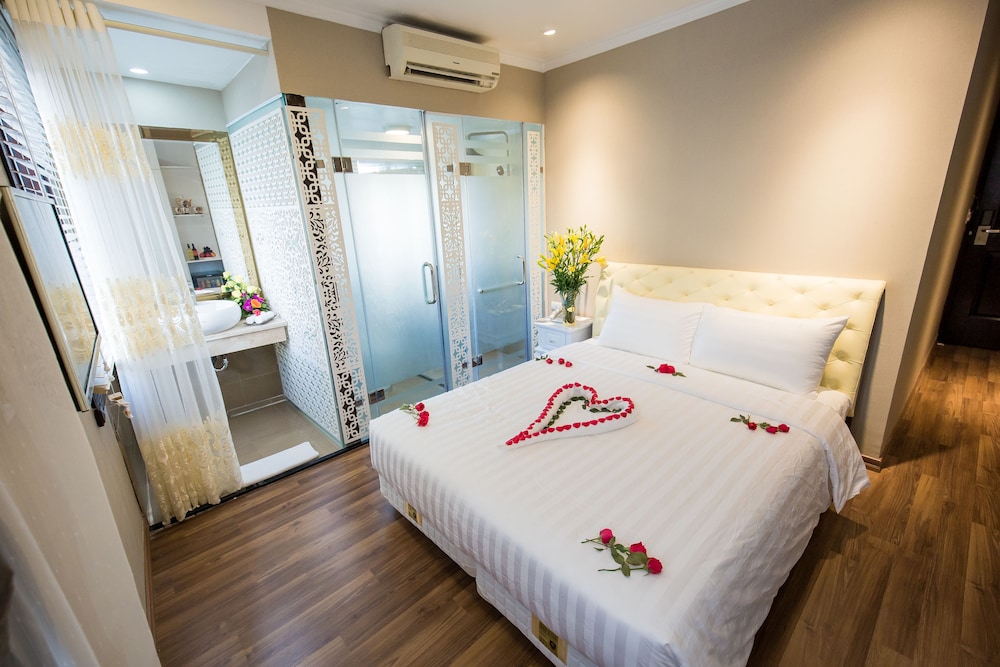 Little Hanoi Deluxe Hotel 13/55