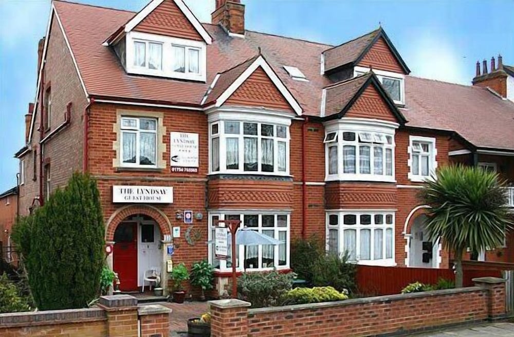 Lyndsay Guest House 3/50