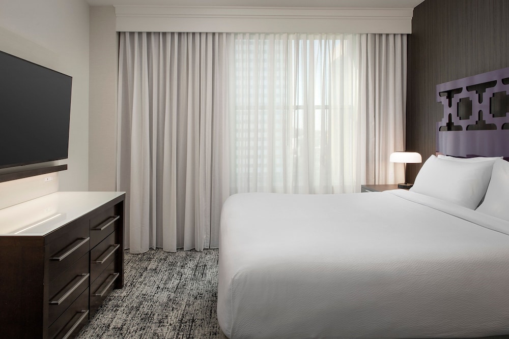 Courtyard By Marriott San Diego Downtown 17/45