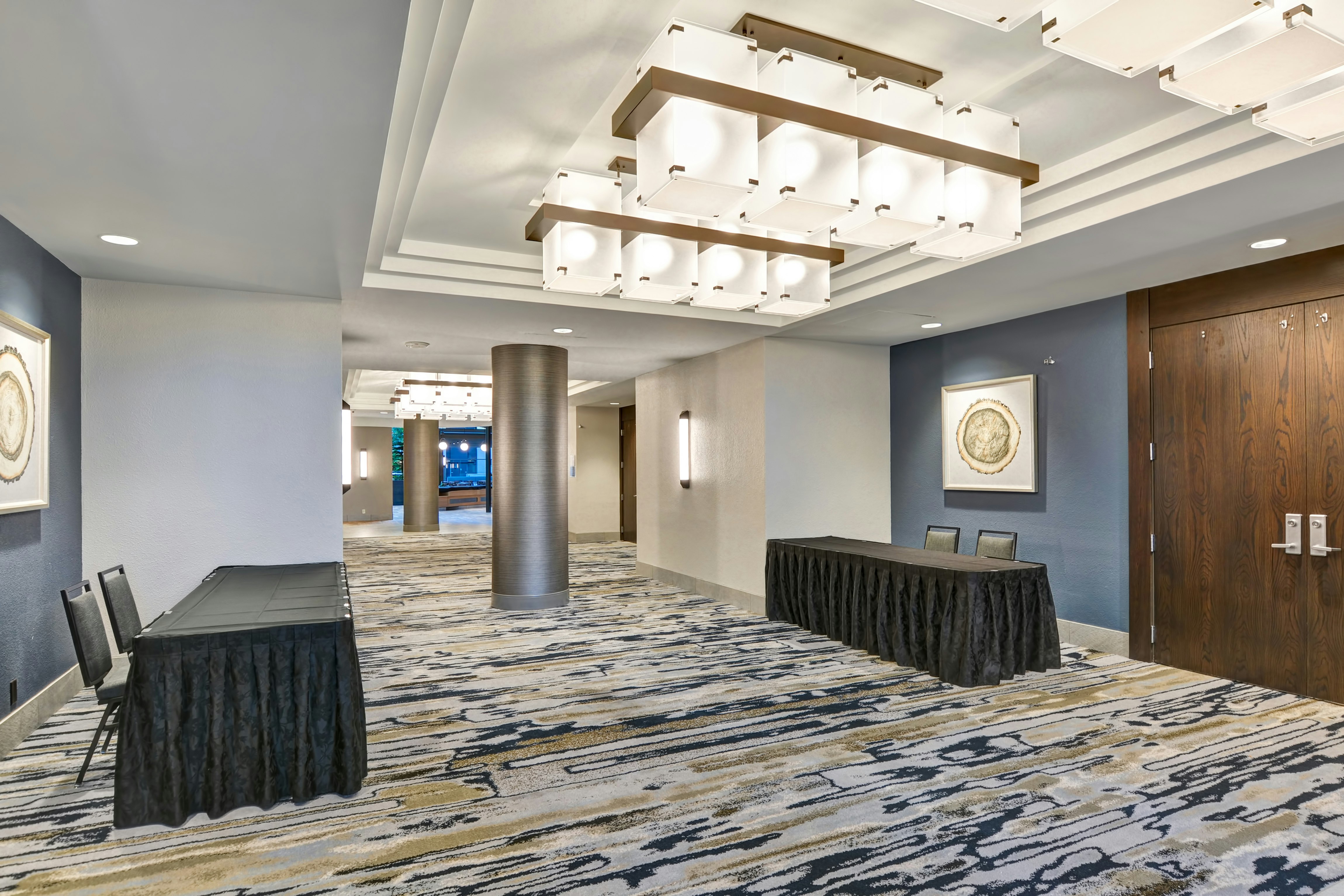 Embassy Suites by Hilton Minneapolis Airport 29/57