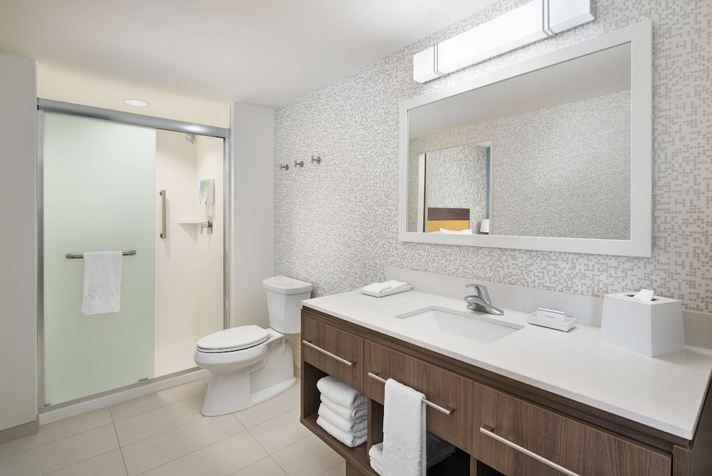 Home2 Suites by Hilton Palm Bay Melbourne I 95 20/40