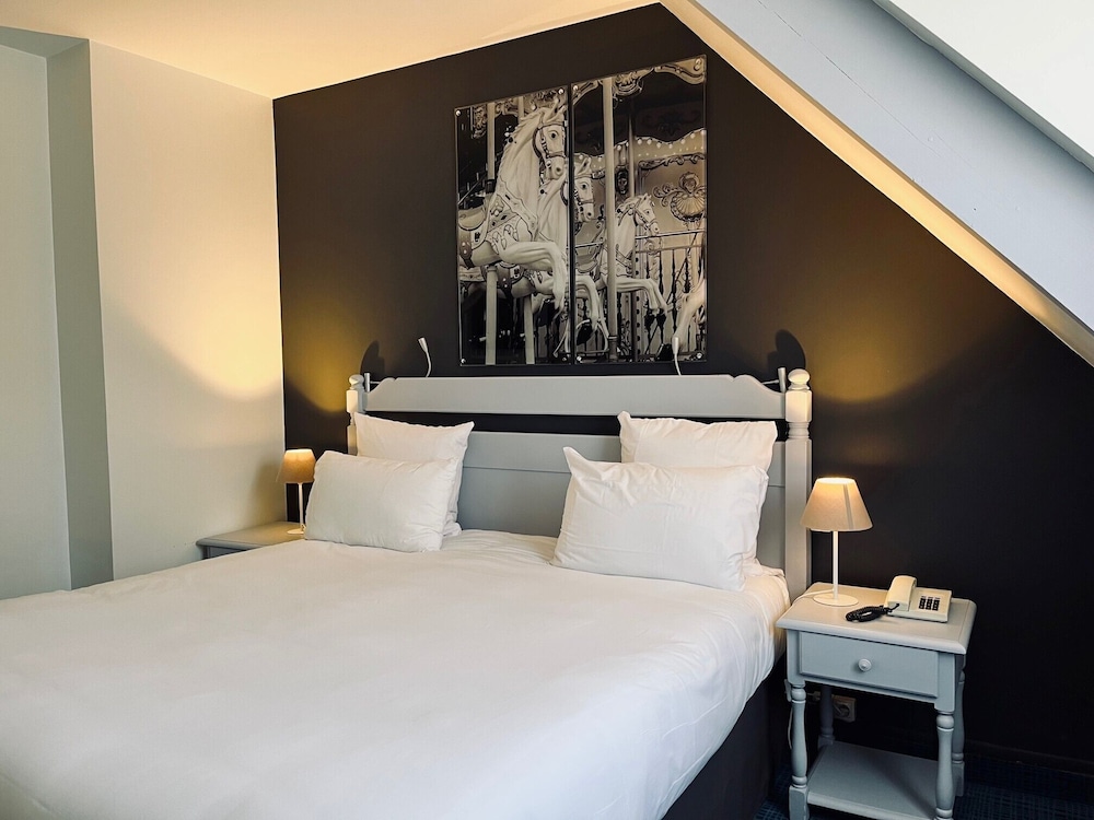 Hotel the Originals City Rueil Centre 37/67
