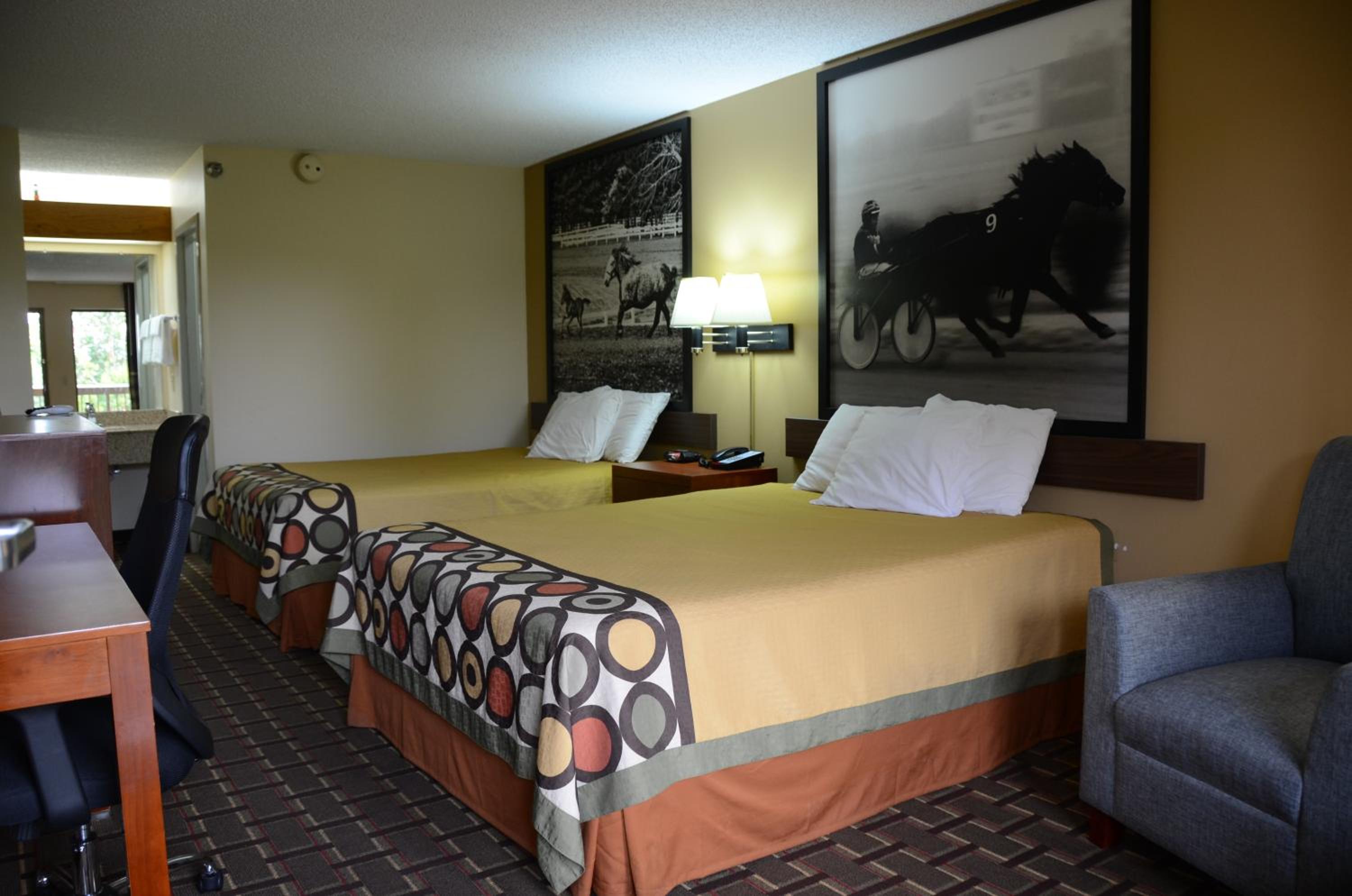 Super 8 by Wyndham Franklin Hwy 31 10/36