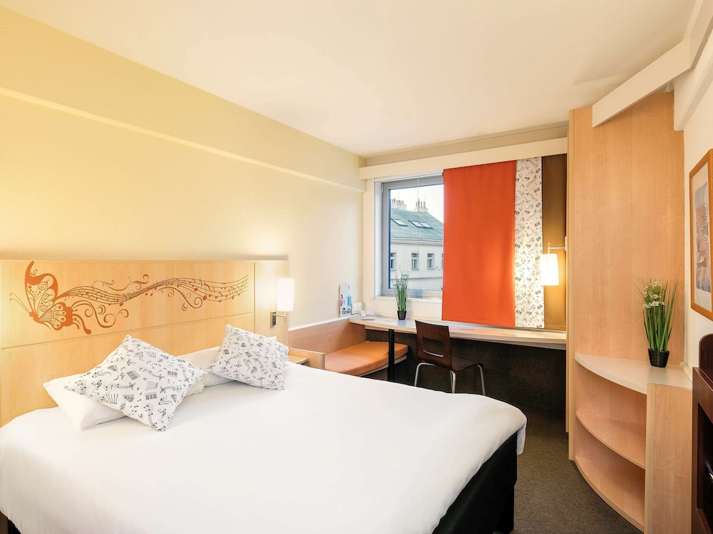 Ibis Praha Wenceslas Square Hotel 13/58