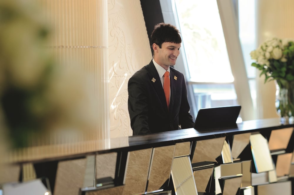 Qabila Westbay Hotel by Marriott 29/65