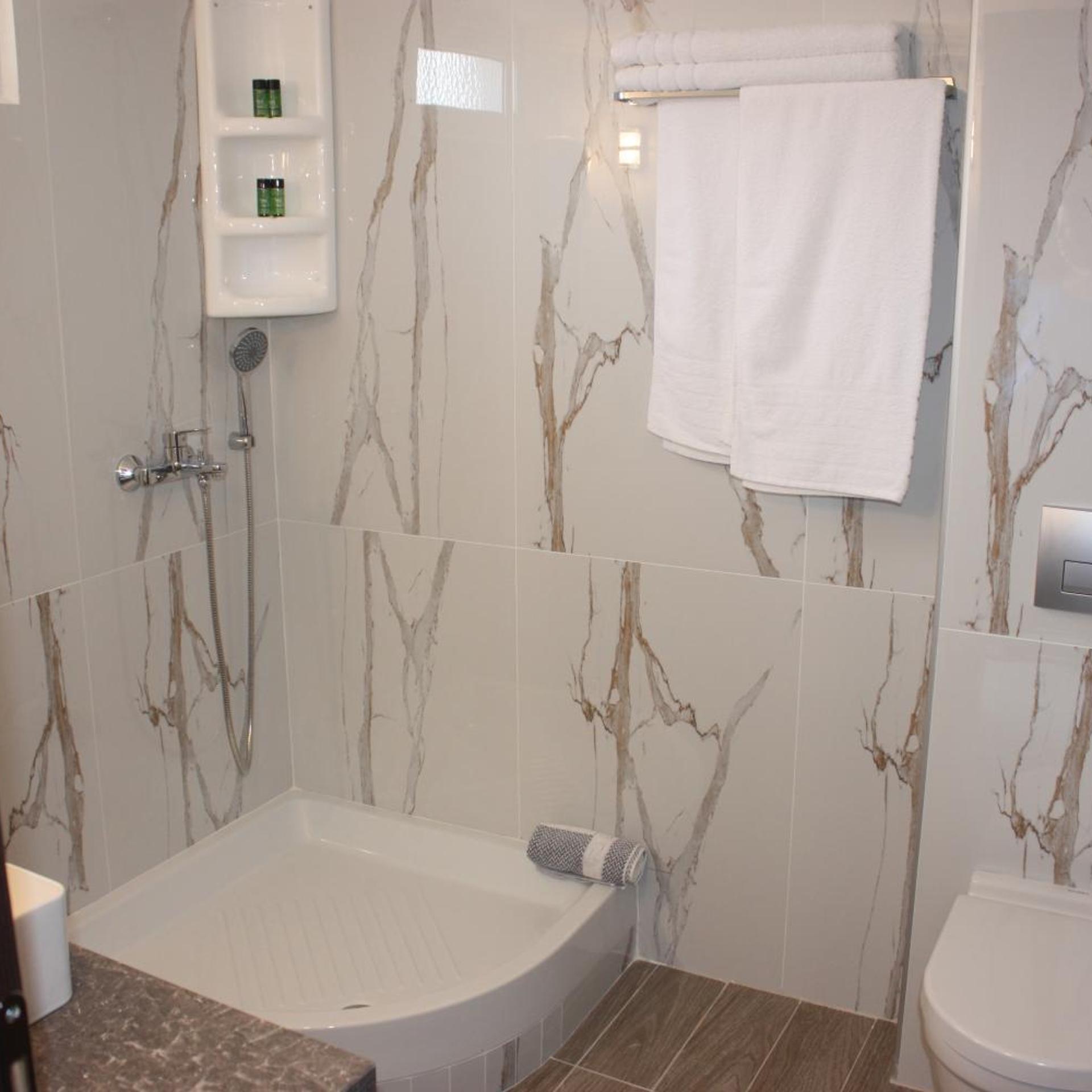 غرفة ثلاثية، Cariatis Hotel 7/10