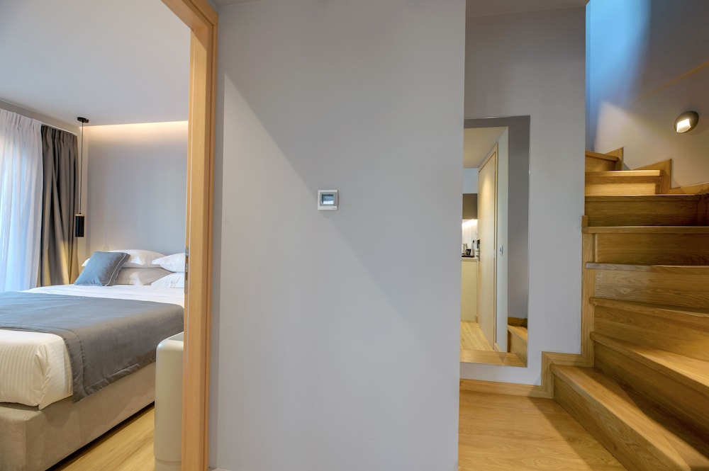 The Convo Syngrou Apartments 43/43