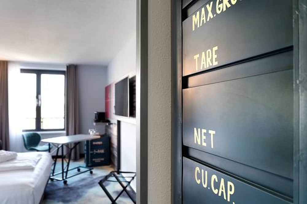 MERCURE HOTEL HAMBURG CITY 48/73