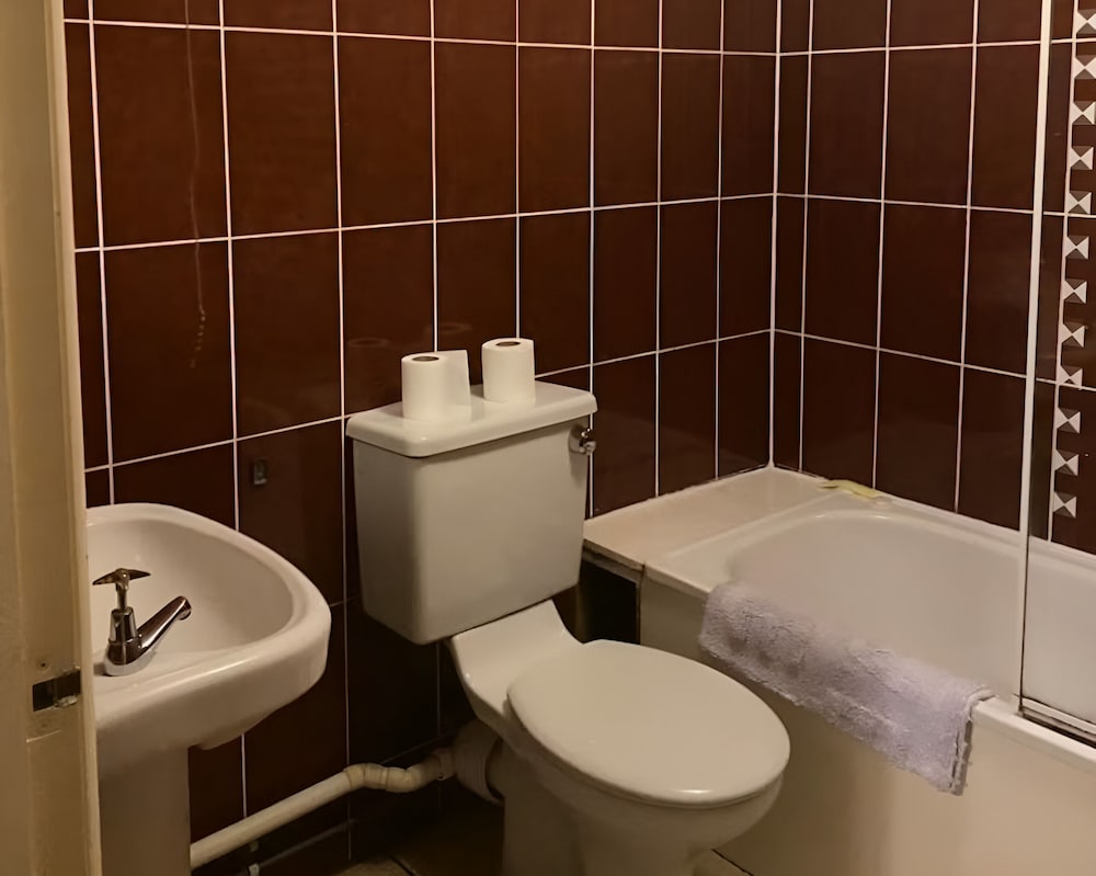 OYO Baytree Lodge 27/33
