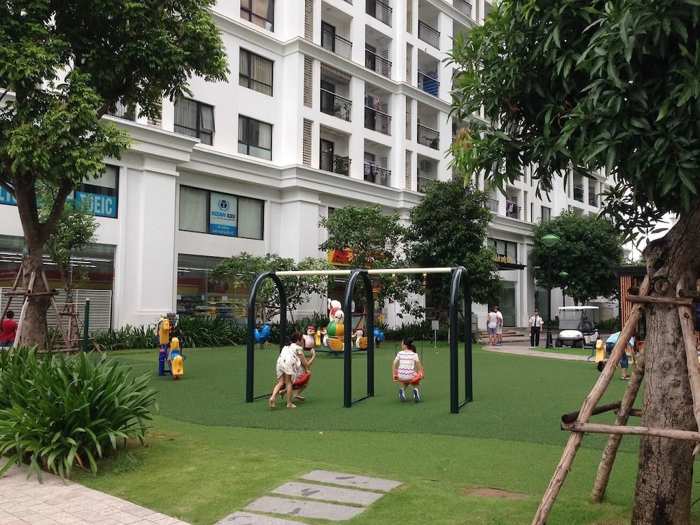 Bayhomes Times City Serviced Apartment 40/50