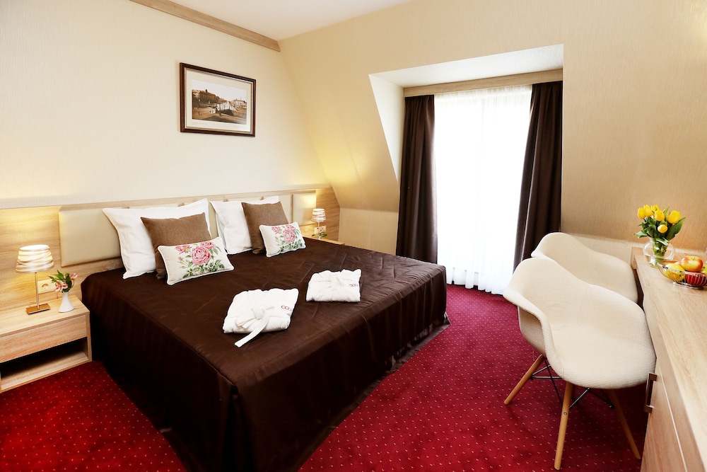 Coop Hotel Sofia 15/69