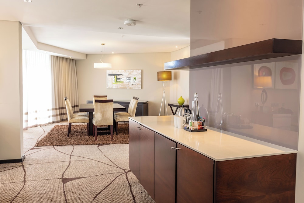 Premier Hotel East London ICC 11/75